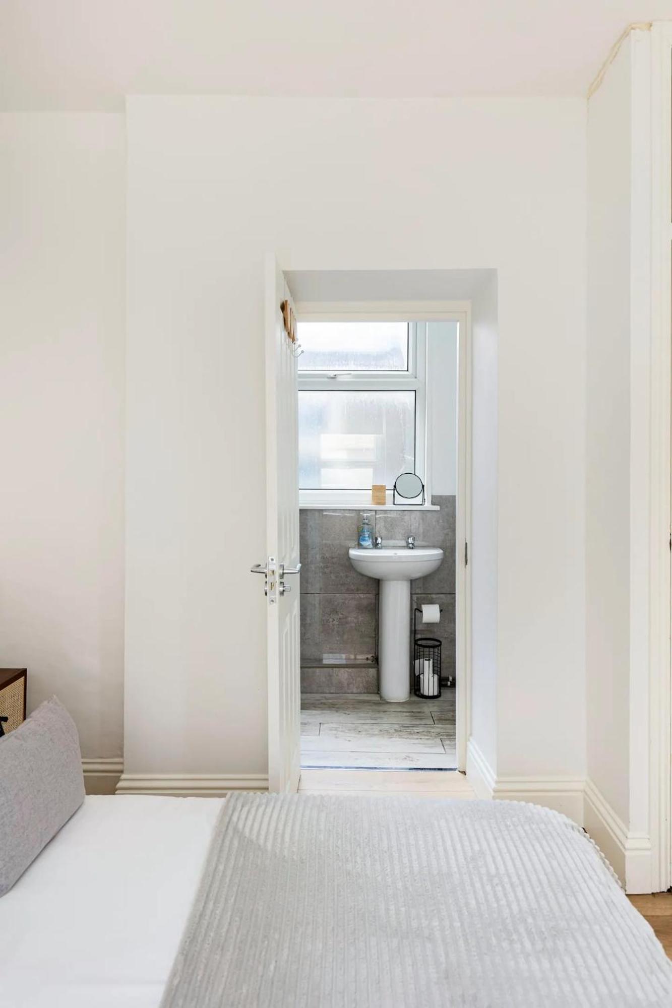 Stylish One Bedroom Apartment In Greater Londra Dış mekan fotoğraf